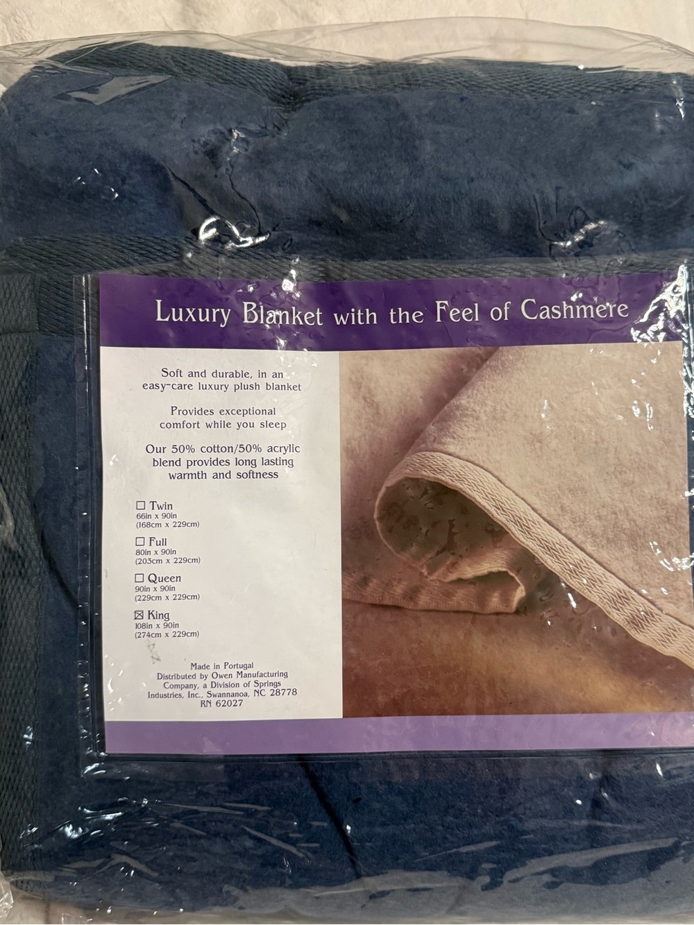 Luxury Blanket with the Feel of Cashmere, King Size. 50% cotton and 50% acrylic,
